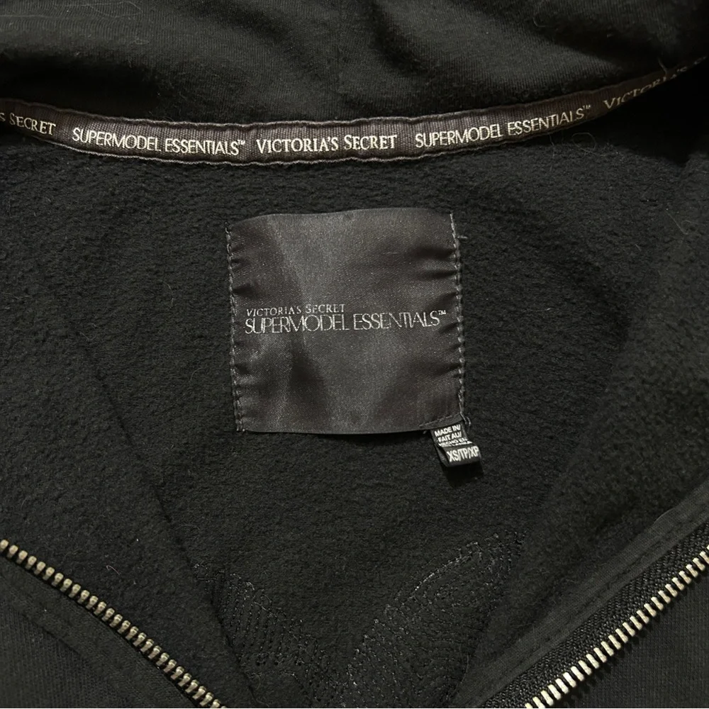 Victoria’s Secret Zip Up Hoodie+Pants Set - Picture 3 of 3